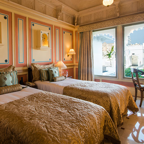 Hotel WordPress Theme 14